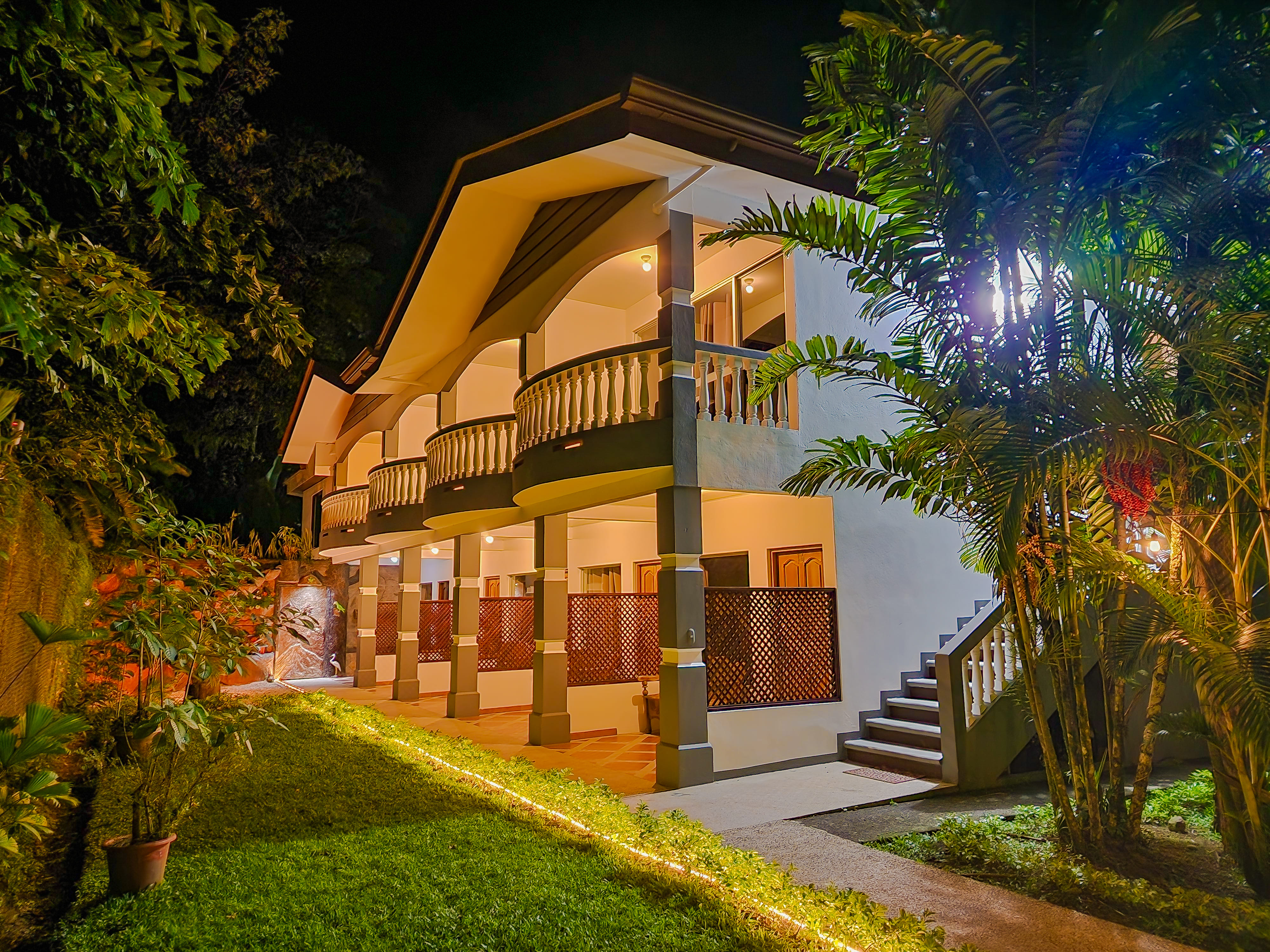 Sierra Arenal Facilities